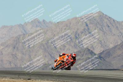 media/Dec-01-2025-Moto Forza (Mon) [[2daa91e15f]]/1-Advanced Group/Session 4 Turn 9/